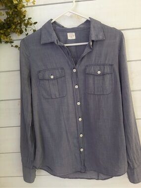 J. Crew 100% cotton chambray button down shirt roll tab sleeve office coastal